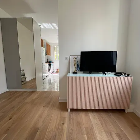 Gasthuis Leo House - Porte De Versailles, Parc Des Expositions 3*